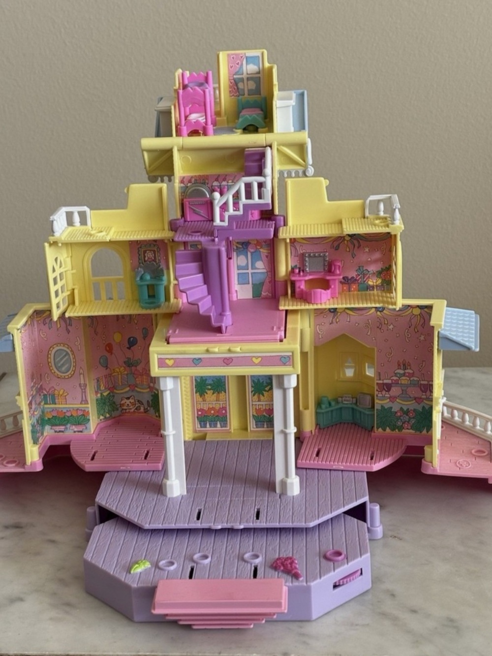 1995 Polly Pocket Pop Up Clubhouse Party Playhouse
